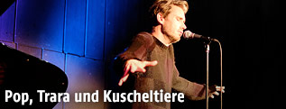 Dirk von Lowtzow