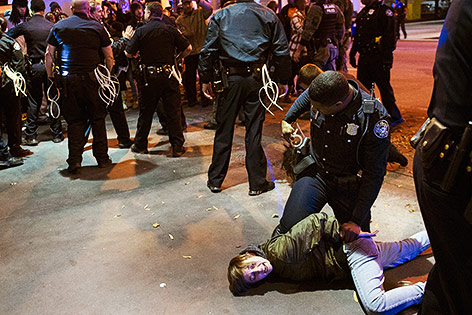 © AP/John Amis Demonstranten in Atlanta werden festgenommen