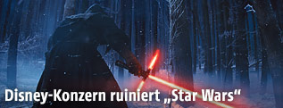 Standbild aus dem Film "Star Wars: The Force Awakens"