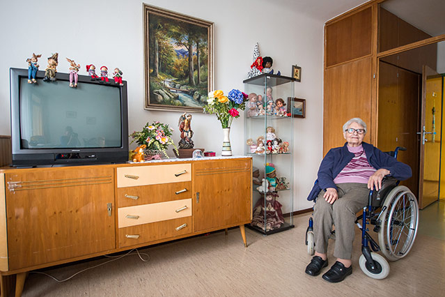 © ORF.at/Zita Köver Bewohnerin des Altersheims in ihrem Zimmer
