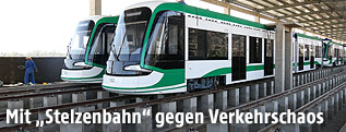 Züge der Hochtrassenbahn in Addis Abeba