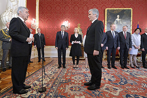 © APA/Hans Klaus Techt Angelobung der SPÖ-ÖVP-Regierung am 16. Dezember 2013