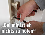 Einbruch bei einer Wohnungstür
