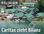 Zerstörtes Feriendorf