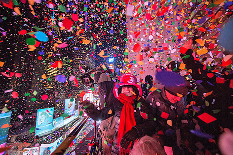 © Reuters/Keith Bedford Konfettiregen am New Yorker Times Square