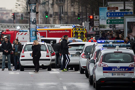 Sicherheitskräfte in Paris