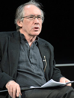 © picturedesk.com/EPA/Bernd von Jutrczenka Ian McEwan