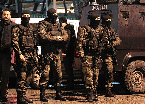 © Reuters/Osman Orsal Sondereinsatzkommando der Polizei