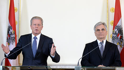 © APA/Roland Schlager Reinhold Mitterlehner und Werner Faymann