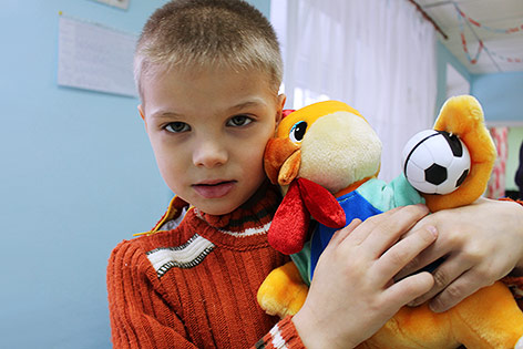 © Caritas/Margit Draxl Bub in einem Flüchtlingsheim