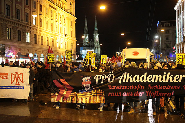 © ORF.at/Roland Winkler Akademikerball-Demo