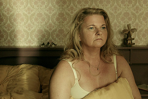 © Thimfilm Die österreichische Schauspielerin Ulrike Beimpold in einer Filmszene von Karl Markovics' "Superwelt"