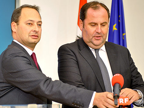 © APA/Herbert Neubauer Ex-Finanzminister Josef Pröll und damaliger Finanzstaatssekretär Andreas Schieder