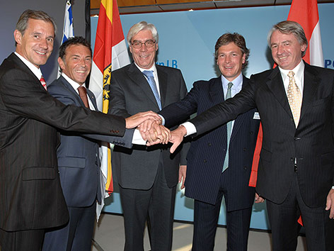 © APA/Herbert Pfarrhofer Josef Martinz, Jörg Haider, Werner Schmidt, Tilo Berlin und Wolfgang Kulterer