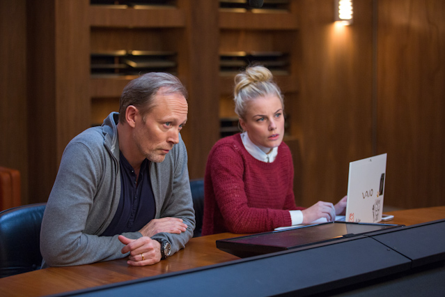 © ORF/Networkmovie/Johan Voets Lars Mikkelsen und Ida Engvoll