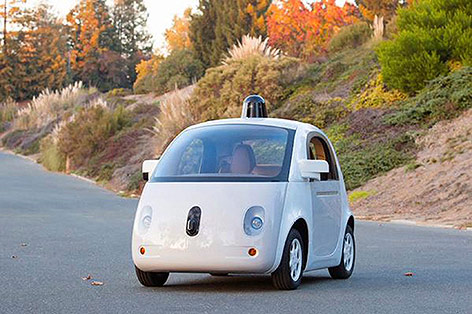 Google Auto auf der Straße