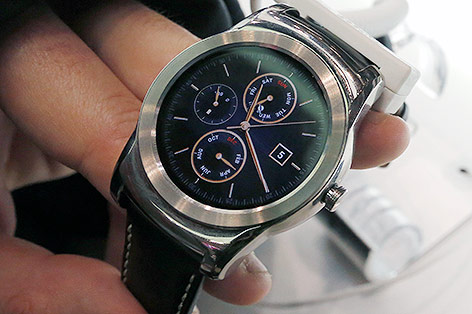 © Reuters/Gustau Nacarino Smartwatch
