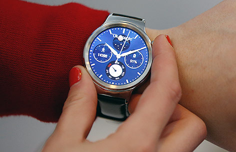 © Reuters/Gustau Nacarino Smartwatch