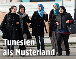Studentinnen in Tunis