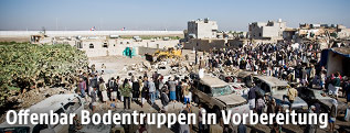 Zerstörtes Haus nahe dem Flughafen in Sanaa