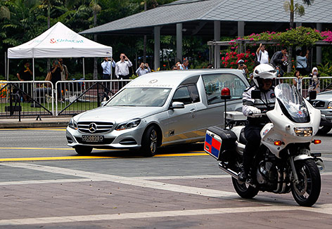Leichenwagen mit dem verstorbenen Lee Kuan Yew