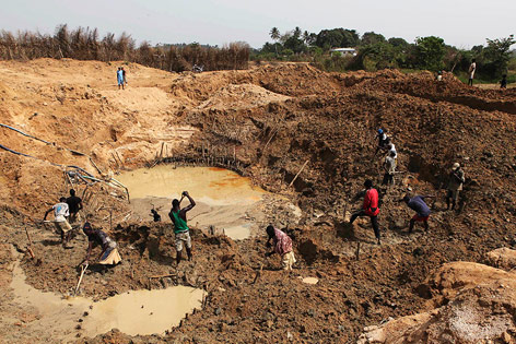 © Reuters/Simon Akam Diamantmine in Sierra Leone