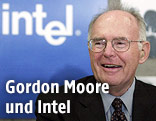 Gordon Moore, 2001