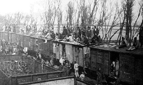 © Public Domain Armenier, die dem Genozid entkommen waren, auf Zügen auf ihrem Weg nach Syrien