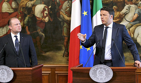 © Reuters/Max Rossi Italiens Premierminister Matteo Renzi und sein maltesischer Amtskollege Joseph Muscat