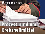 Richter mit Akten