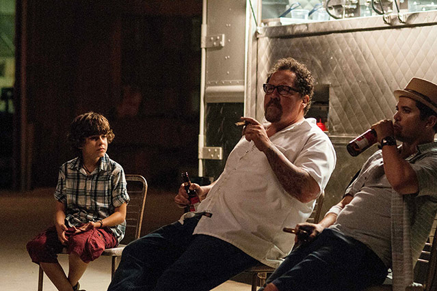 © Thimfilm Jon Favreau und John Leguizamo im Film "Kiss the Cook"