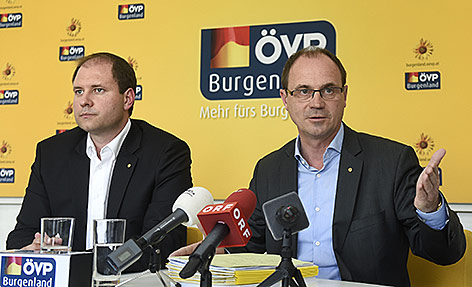 © APA/Helmut Fohringer Landesgeschäftsführer Christian Sagartz (ÖVP) und Landeshauptmannstellvertreter Franz Steindl (ÖVP)
