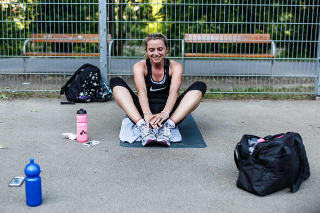 © ORF.at/Carl-Philip Pfleger Menschen bei Fitnessübungen im Park