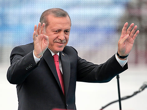 © APA/AP/Lefteris Pitarakis Türkischer Präsident Recep Tayyip Erdogan