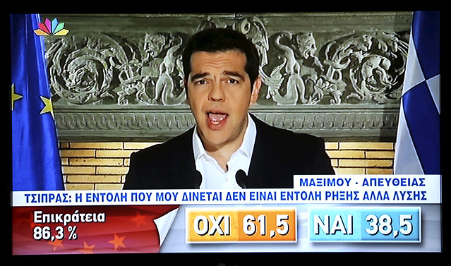 © Reuters/ERT Ministerpräsident Alexis Tsipras im griechischen Fernsehen