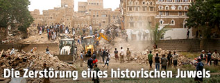 Zerstörung nach Luftangriffen in Sanaa