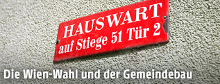 Ein Schild mit der Aufschrift "Hauswart"