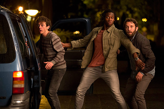 Nahuel Perez Biscayart, Eugene Boateng, Christian Ulmen in einer Filmszene aus "Becks letzter Sommer"