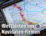 Interface der Navigationssoftware Here in einem Auto