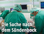 &Auml;rzte w&auml;hrend einer Operation