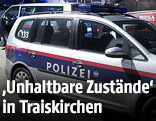 Polizeiautos in der Nacht