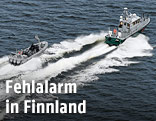 Zwei finnische Militärboote