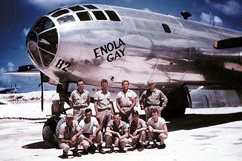 © picturedesk.com/EPA/Ho B-29-Bomber "Enola Gay" mit Crew