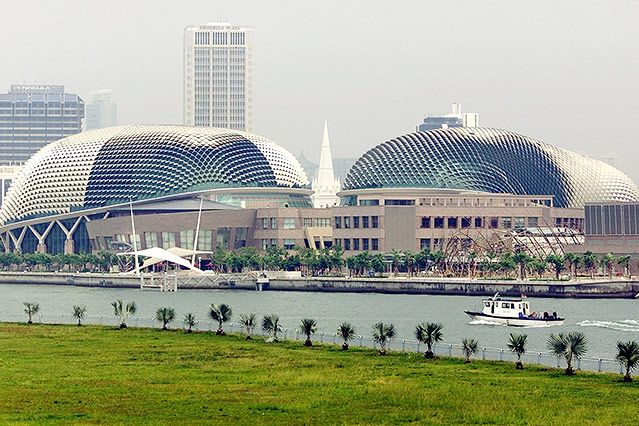 © Reuters/Jonathan Drake Esplanade Theatres on the Bay in Singapur