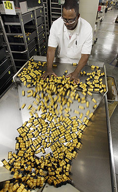© AP/David Duprey Kodak-Mitarbeiter in Rochester, 2011