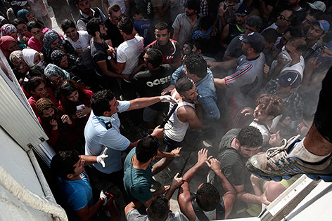 © APA/AP/Yorgos Karahalis Flüchtlinge auf Kos
