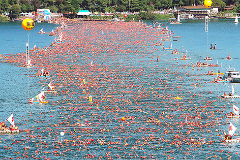 Schwimmer im Sun Moon Lake