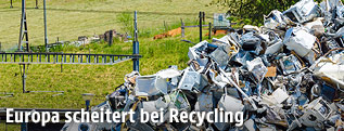 Elektrogeräte auf einer Mülldeponie