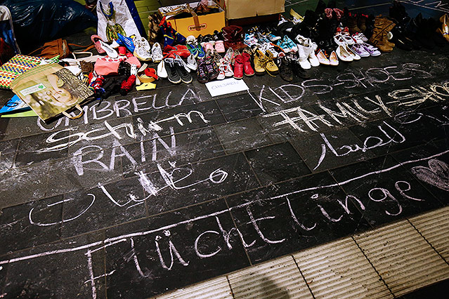 © Reuters/Kai Pfaffenbach Spenden von Freiwilligen