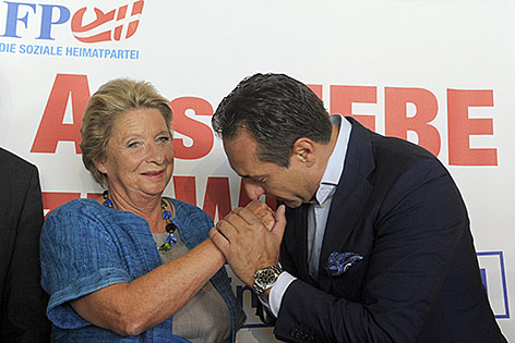 © APA/Herbert Pfarrhofer Die derzeitige Bezirksvorsteherin für den ersten Bezirk in Wien, Ursula Stenzel